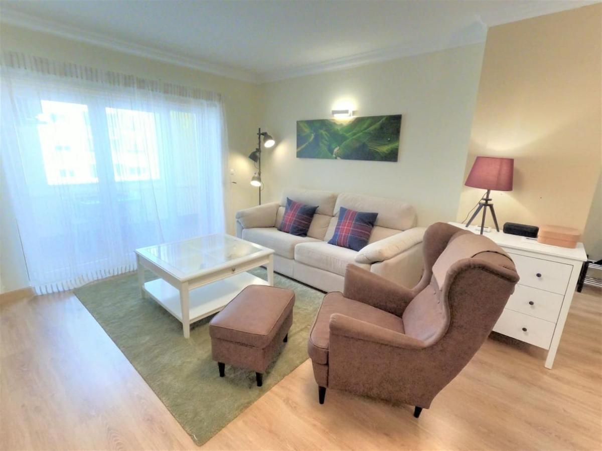 Carnaxide Modern T1 Apartment W Balcony In Carnaxide Oeiras Lisbon Buitenkant foto