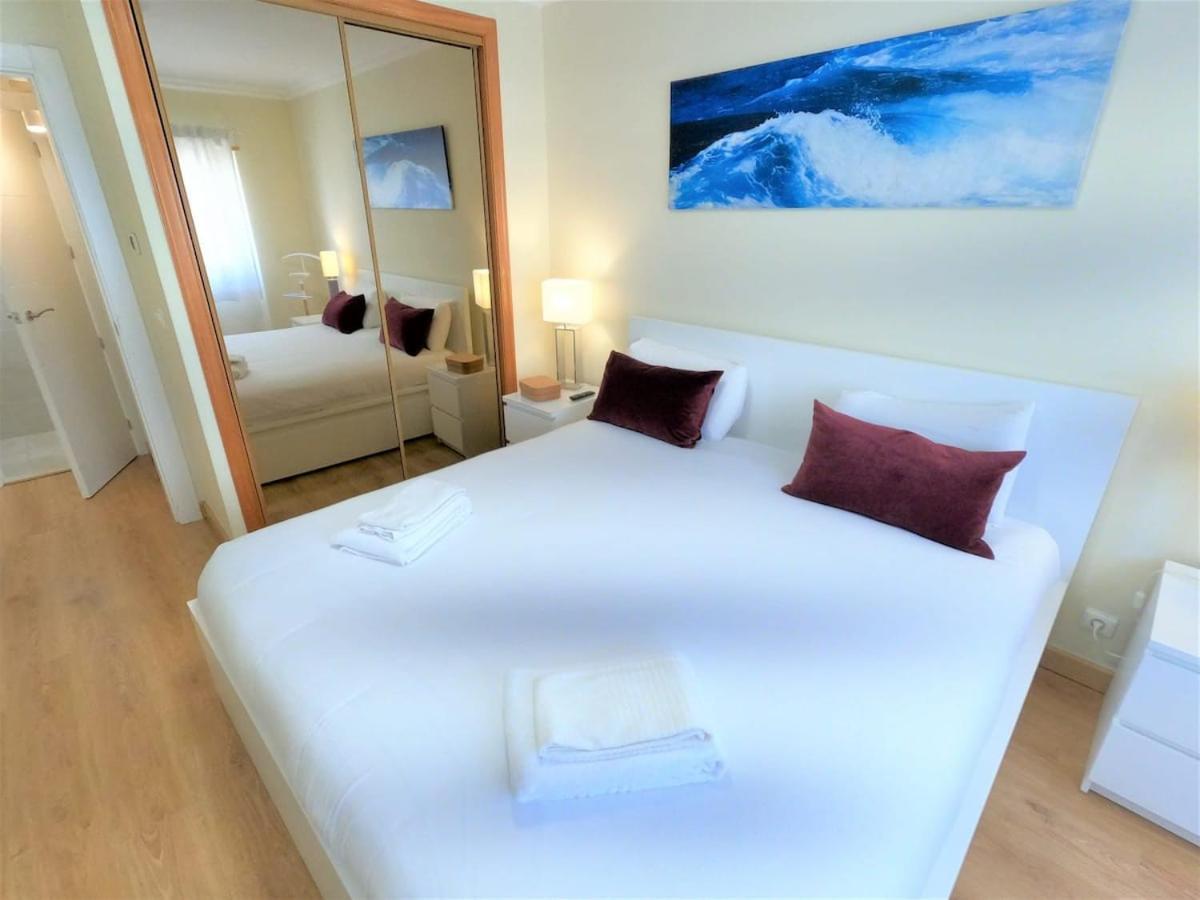 Carnaxide Modern T1 Apartment W Balcony In Carnaxide Oeiras Lisbon Buitenkant foto