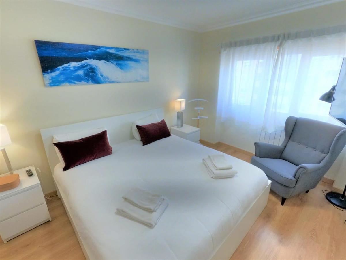 Carnaxide Modern T1 Apartment W Balcony In Carnaxide Oeiras Lisbon Buitenkant foto